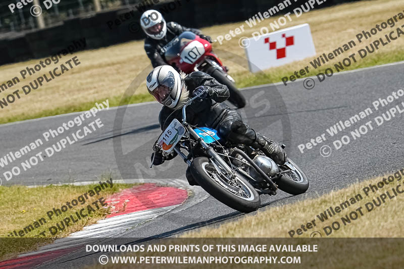 cadwell park;cadwell park photographs;cadwell trackday photographs;enduro digital images;event digital images;eventdigitalimages;peter wileman photography;racing digital images;trackday digital images;trackday photos